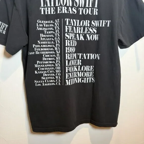 Taylor Swift Era's Tour Shirt Short Sleeve Size Large - Picture 8 of 10